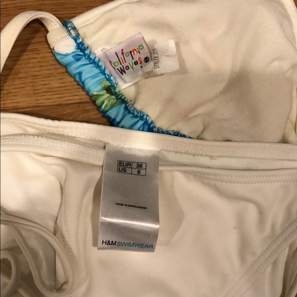 Bikini Set - Blue flowered w Wht Bottom - Size S - Picture 5 of 5